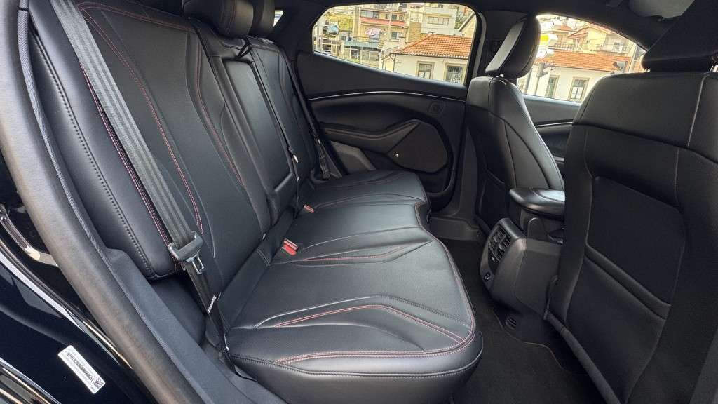 ford-mustang-2023-eletrico-500cc