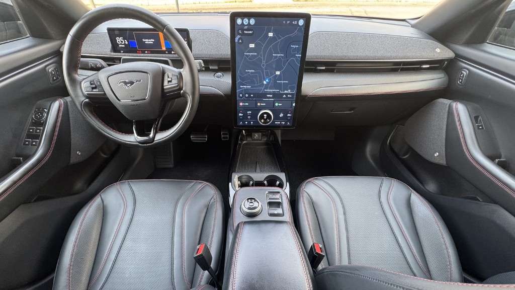 ford-mustang-2023-eletrico-500cc