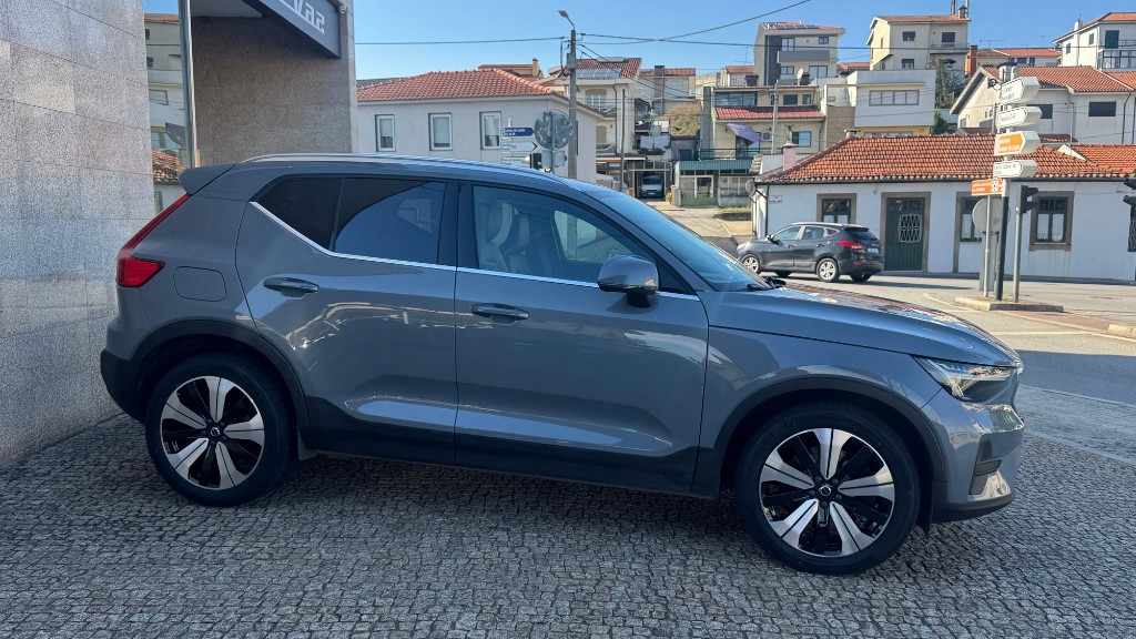 volvo-xc40-2022-hibrido-a-gasolina-1477cc
