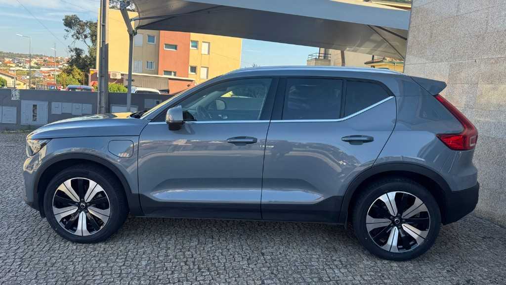 volvo-xc40-2022-hibrido-a-gasolina-1477cc