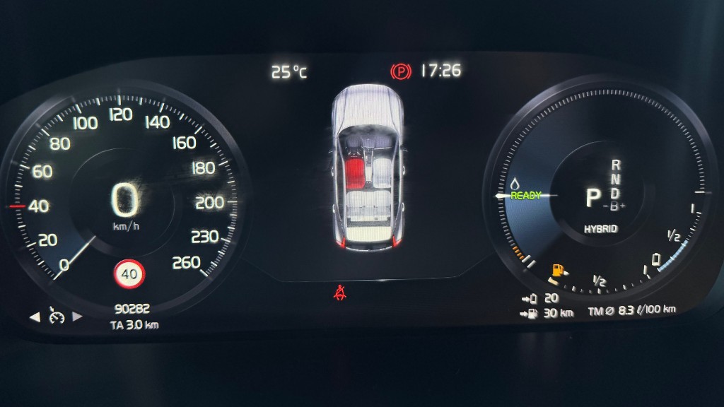 volvo-xc40-2022-hibrido-a-gasolina-1477cc