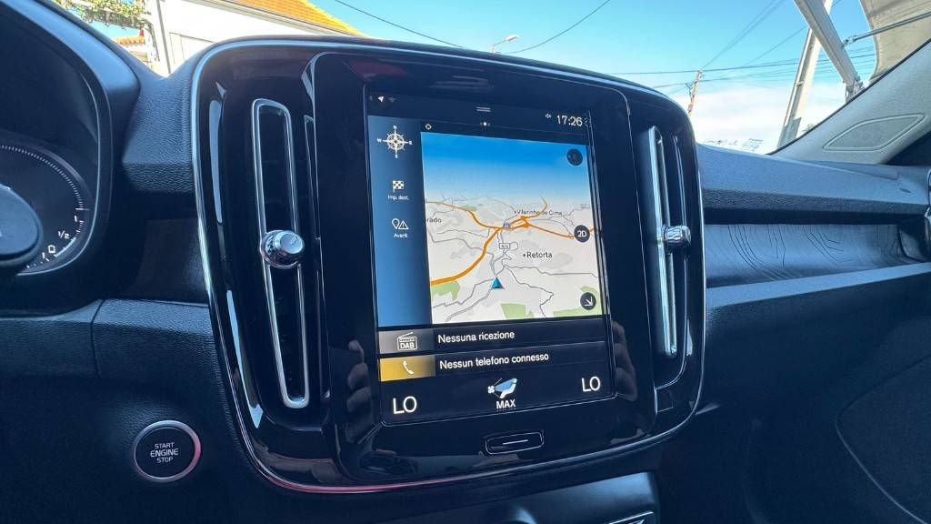 volvo-xc40-2022-hibrido-a-gasolina-1477cc