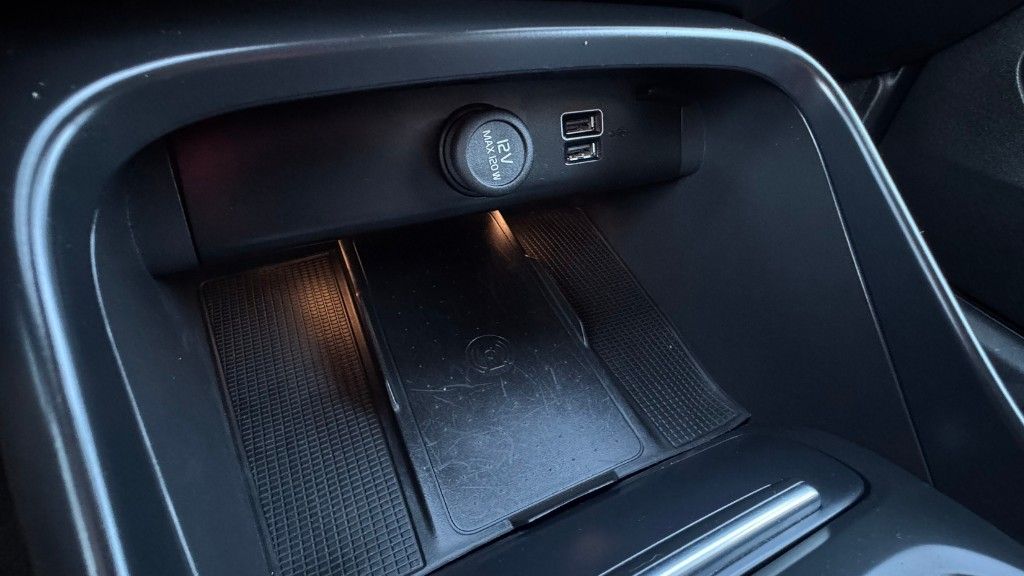 volvo-xc40-2022-hibrido-a-gasolina-1477cc