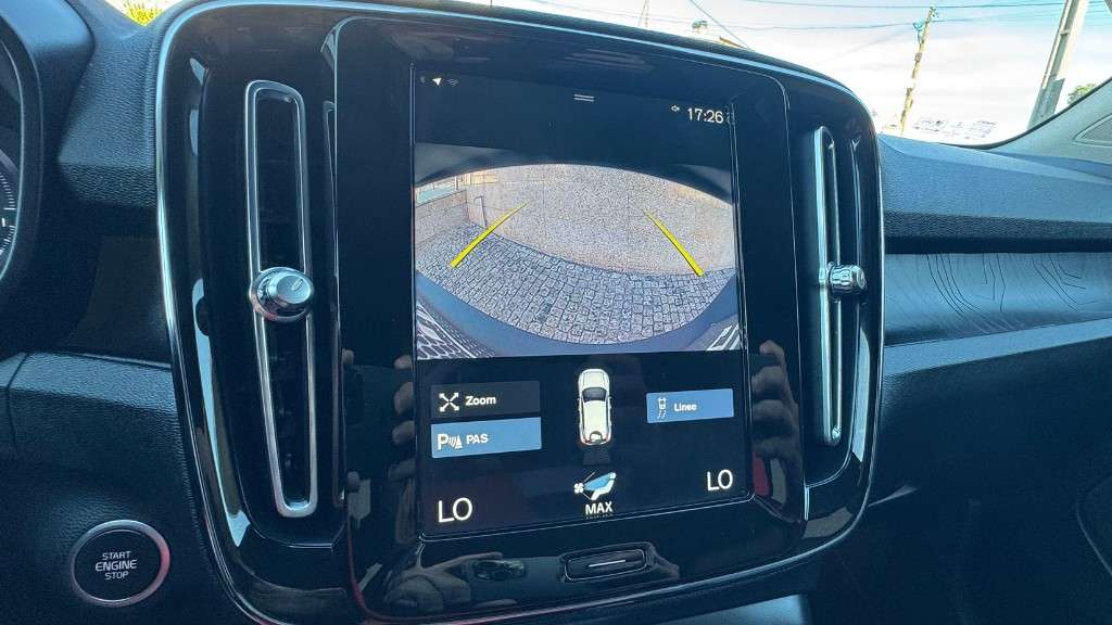 volvo-xc40-2022-hibrido-a-gasolina-1477cc