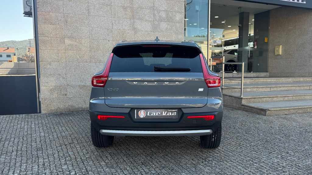 volvo-xc40-2022-hibrido-a-gasolina-1477cc