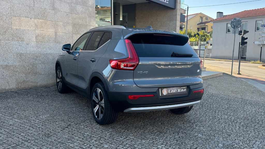 volvo-xc40-2022-hibrido-a-gasolina-1477cc