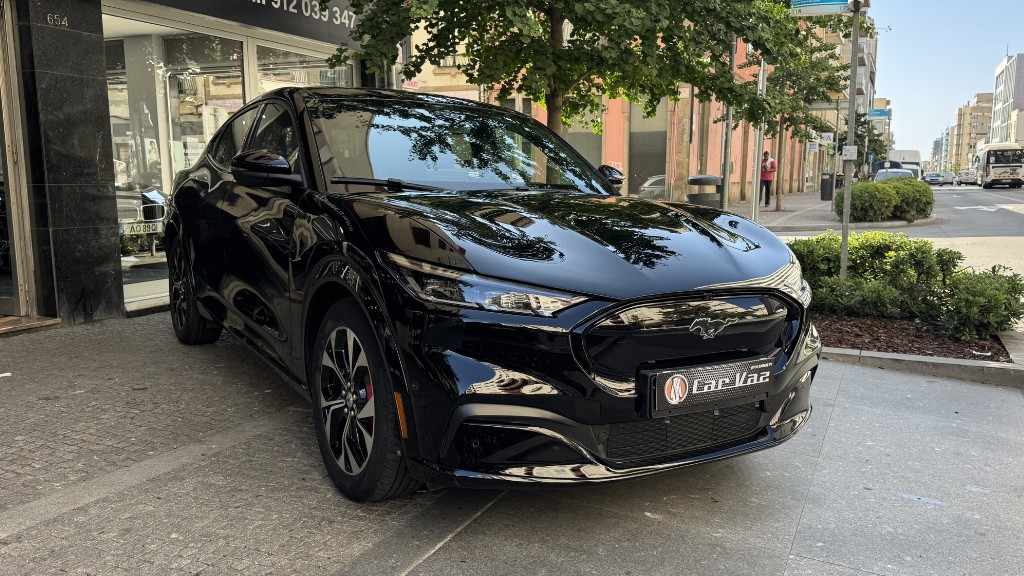 ford-mustang-2023-eletrico-500cc