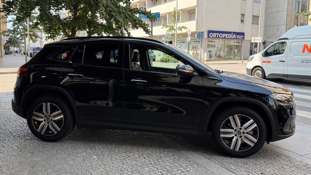 mercedes-benz-eqa-2022-eletrico-500cc