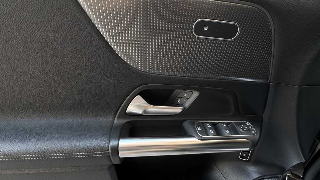 mercedes-benz-eqa-2022-eletrico-500cc