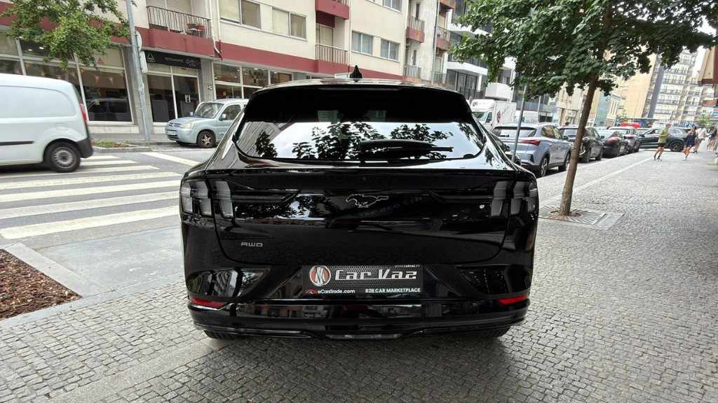 ford-mustang-2023-eletrico-500cc