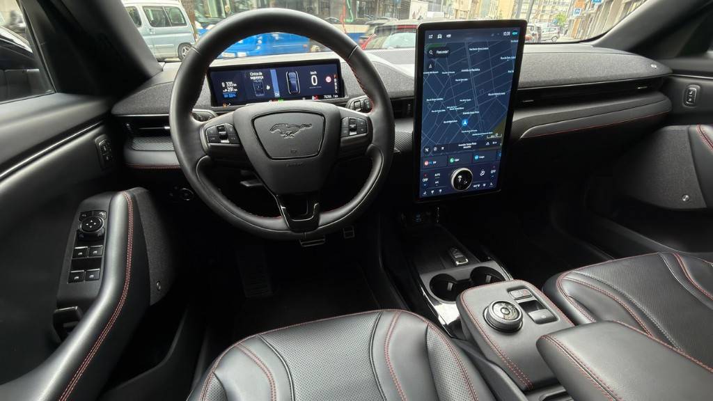 ford-mustang-2023-eletrico-500cc