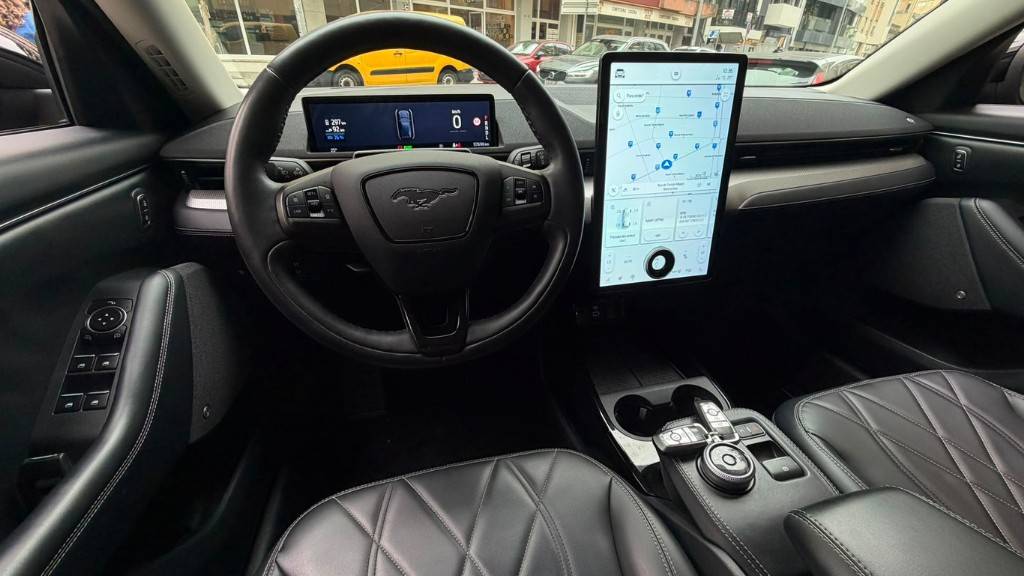 ford-mustang-2021-eletrico-0cc