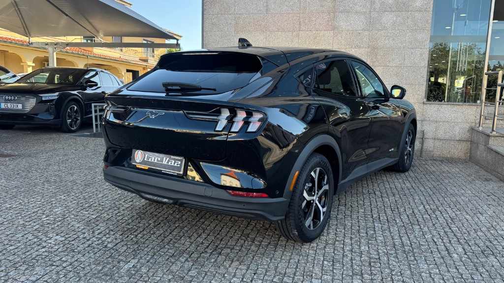 ford-mustang-2021-eletrico-0cc