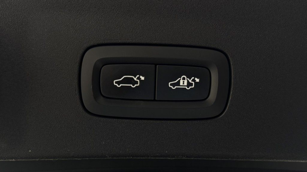 polestar-2-2021-eletrico-500cc