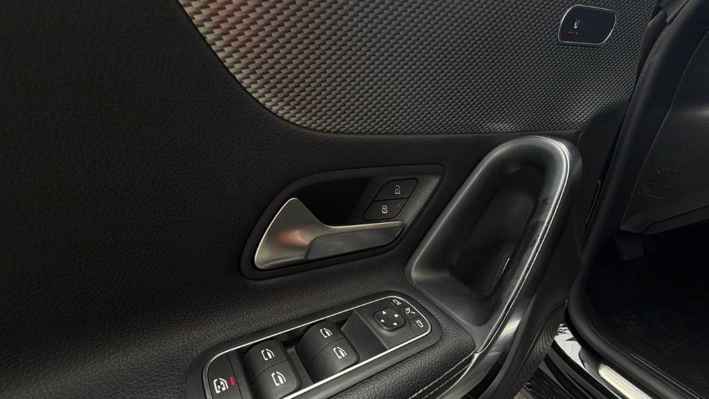 mercedes-benz-cla-2021-hibrido-a-gasolina-1332cc