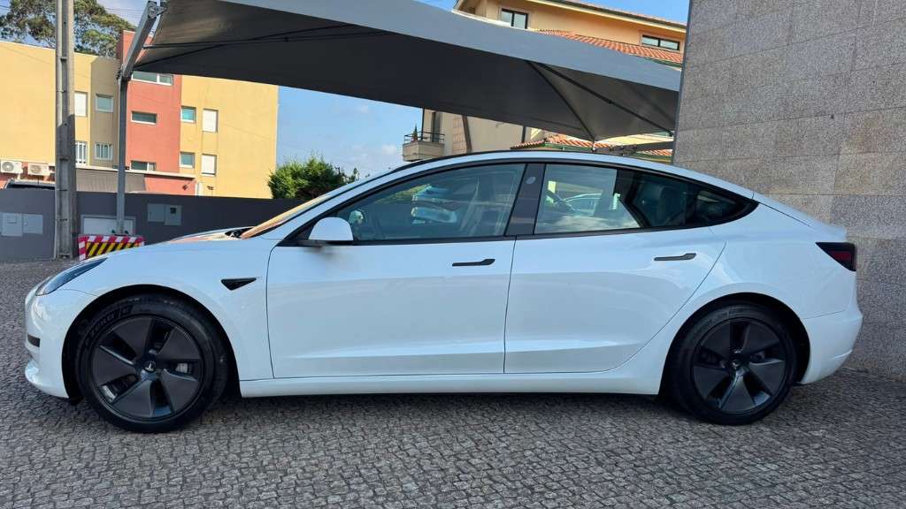 tesla-model-3-2021-eletrico-500cc