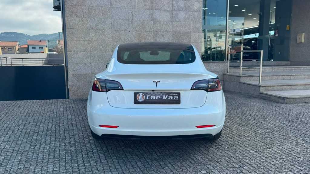 tesla-model-3-2021-eletrico-500cc