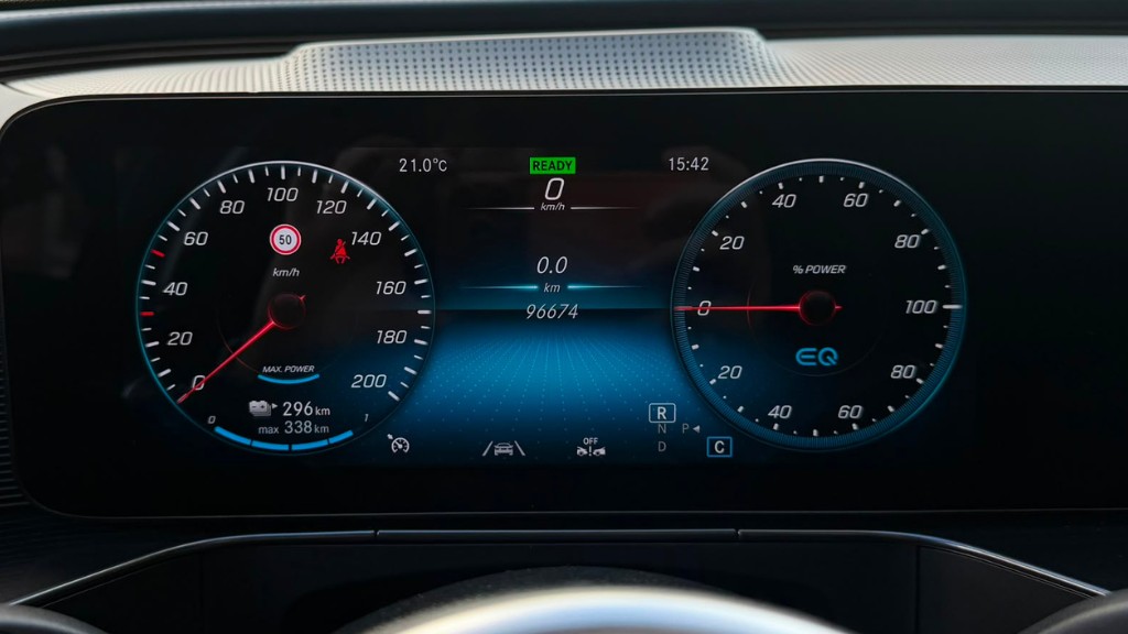 mercedes-benz-eqc-2022-eletrico-0cc