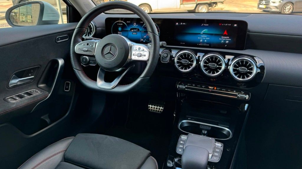 mercedes-benz-classe-a-2022-hibrido-a-gasolina-1332cc