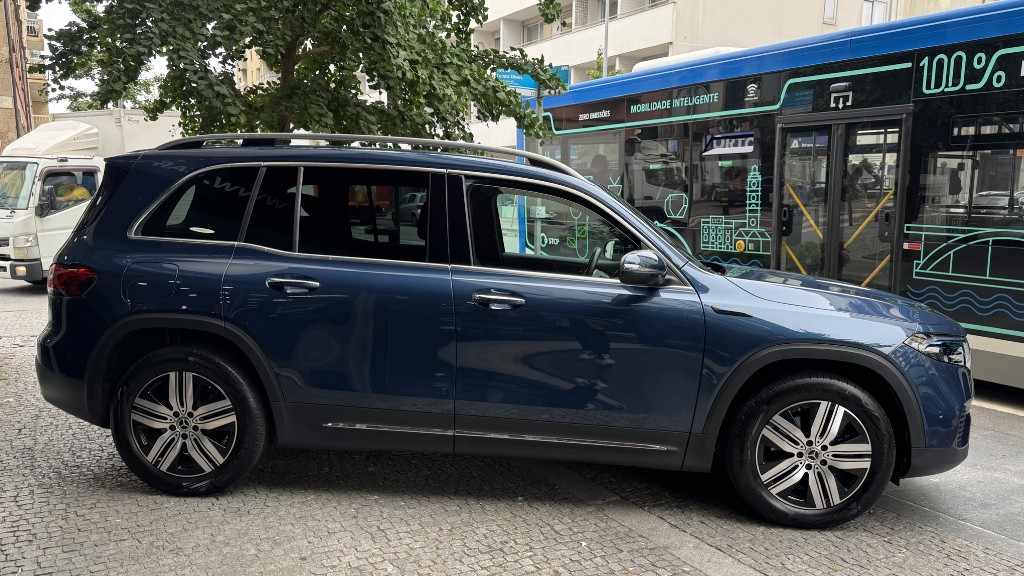 mercedes-benz-eqb-2022-eletrico-500cc