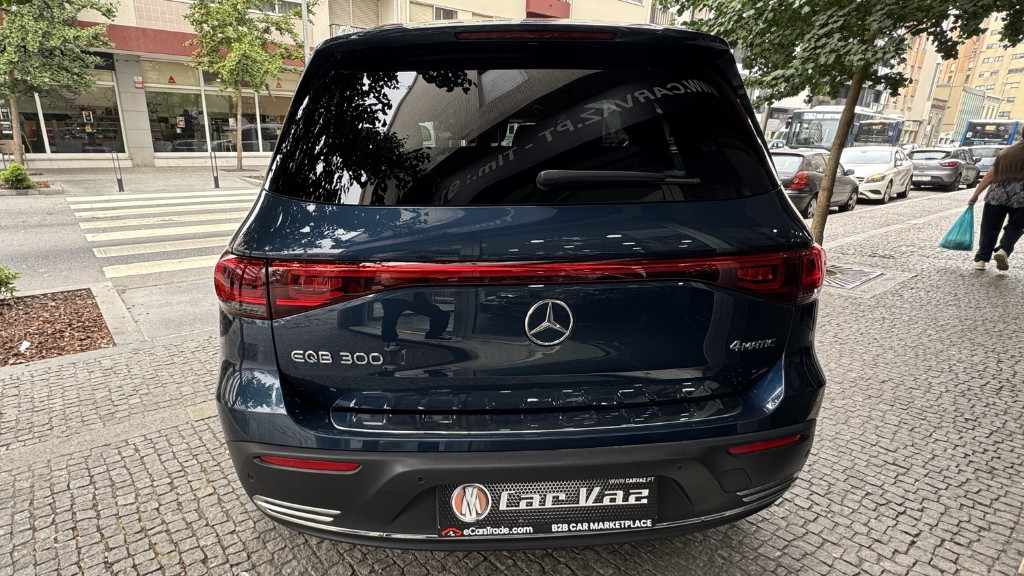 mercedes-benz-eqb-2022-eletrico-500cc