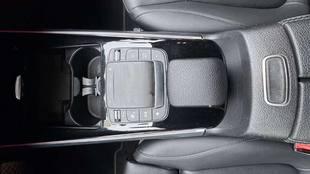 mercedes-benz-eqb-2022-eletrico-500cc