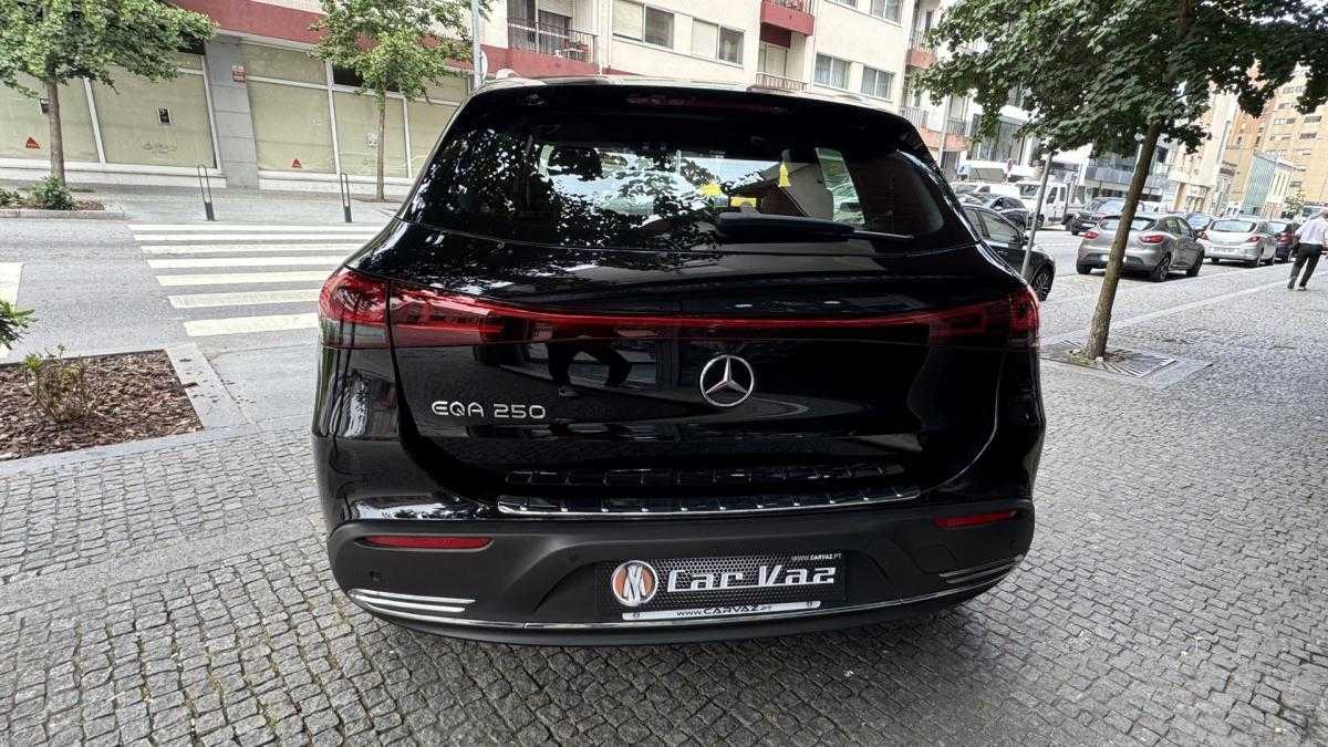 mercedes-benz-eqa-2022-eletrico-500cc