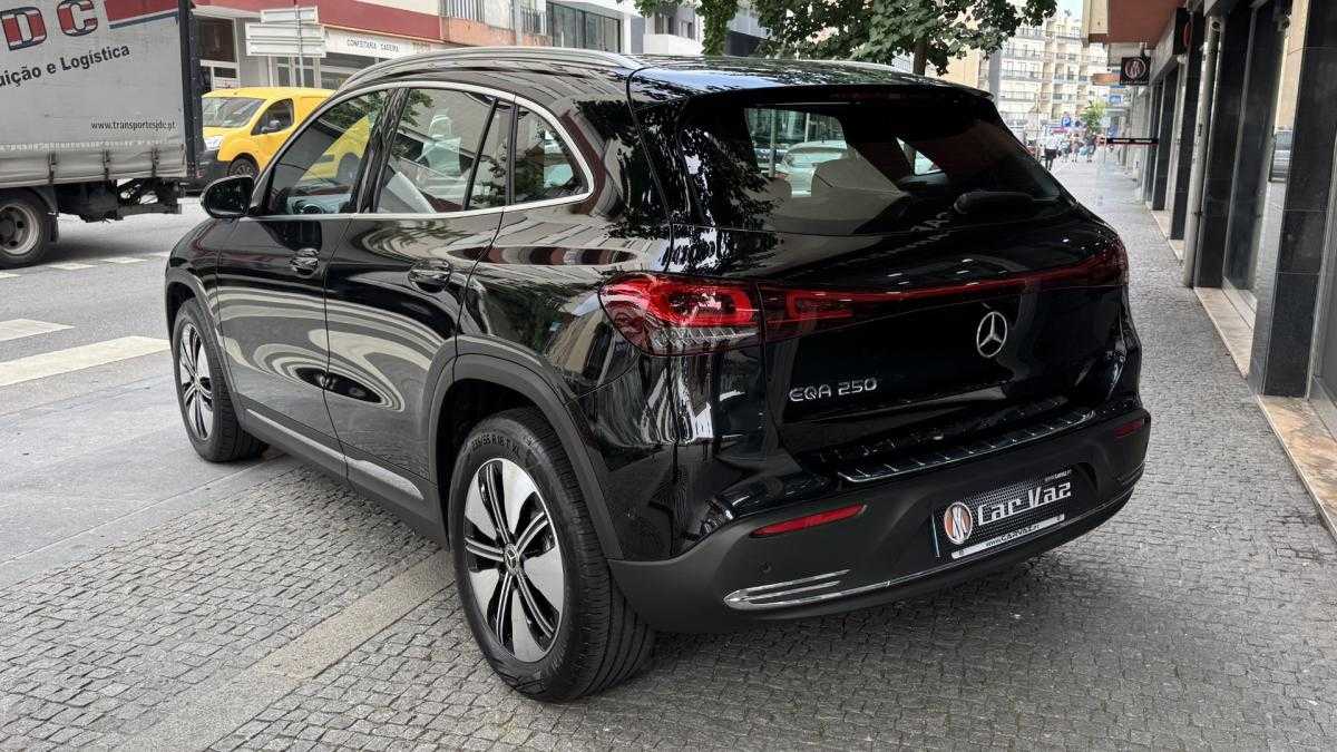 mercedes-benz-eqa-2022-eletrico-500cc