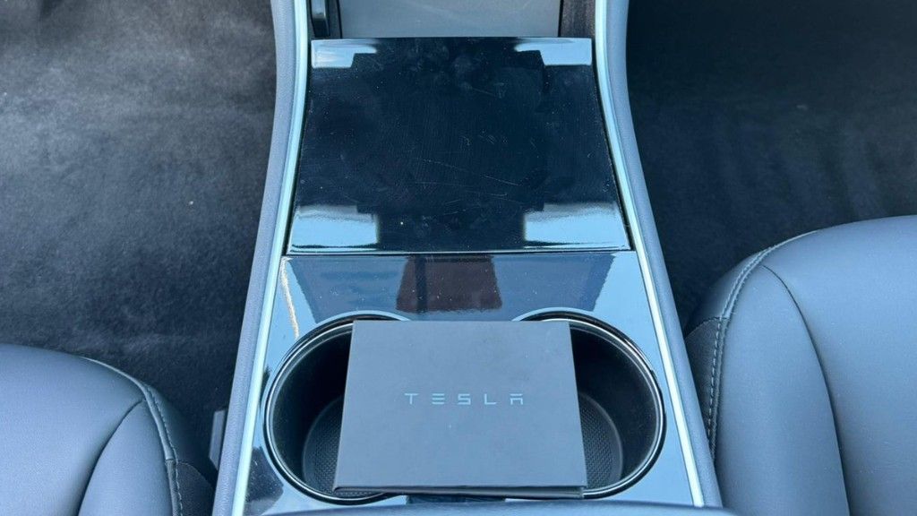tesla-model-3-2020-eletrico-500cc