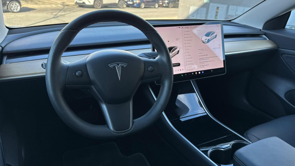 tesla-model-3-2020-eletrico-500cc