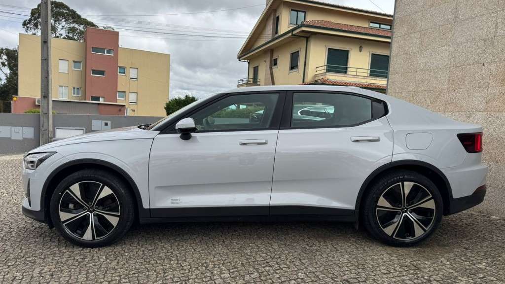 polestar-2-2022-eletrico-500cc