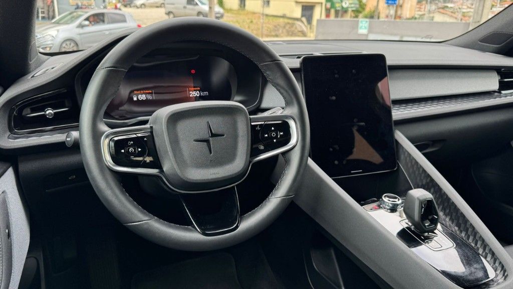 polestar-2-2022-eletrico-500cc