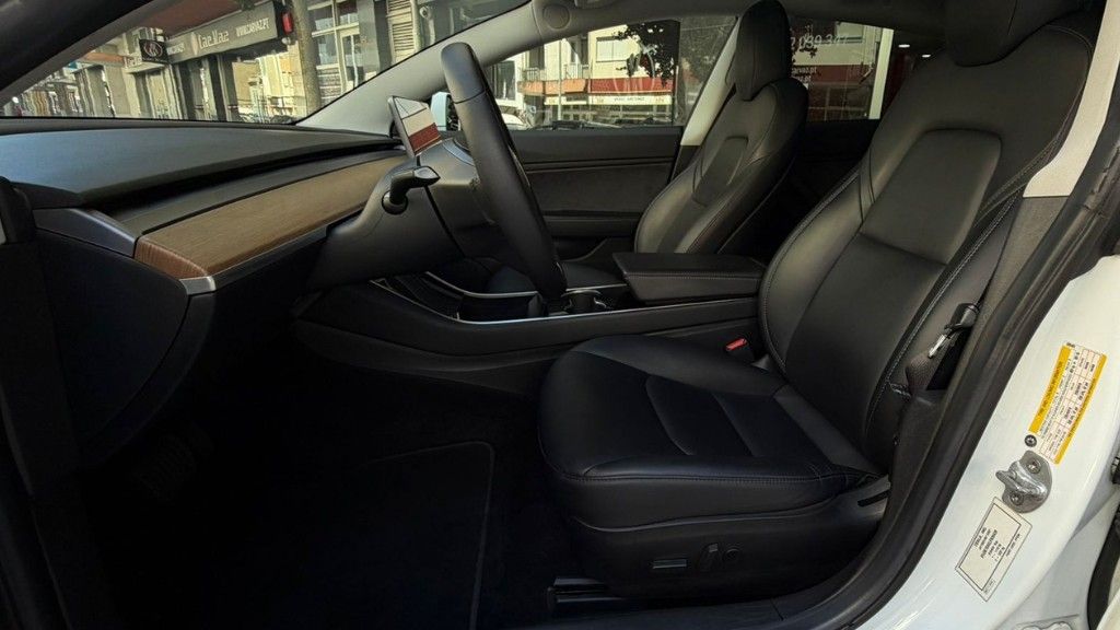 tesla-model-3-2019-eletrico-500cc