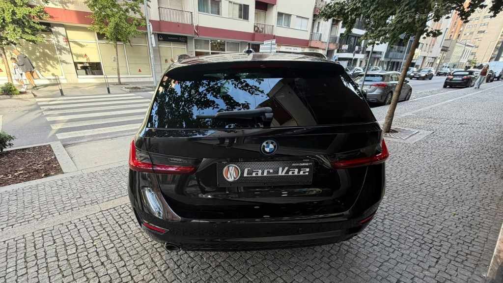 bmw-serie-3-2022-hibrido-a-gasolina-1998cc