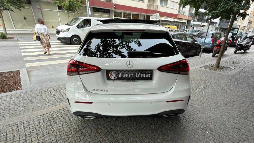 mercedes-benz-classe-a-2020-hibrido-a-gasolina-1332cc
