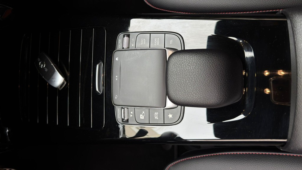 mercedes-benz-classe-a-2020-hibrido-a-gasolina-1332cc