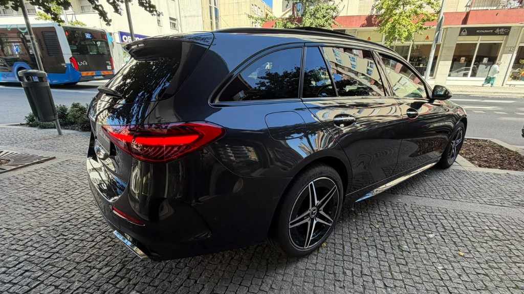 mercedes-benz-classe-c-2023-hibrido-a-gasolina-1999cc