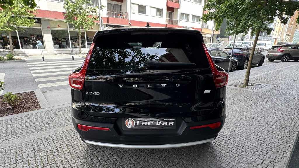 volvo-xc40-2022-hibrido-a-gasolina-1477cc