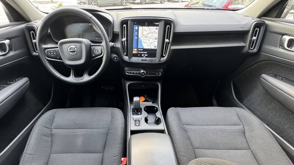 volvo-xc40-2022-hibrido-a-gasolina-1477cc
