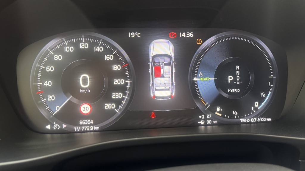 volvo-xc40-2022-hibrido-a-gasolina-1477cc