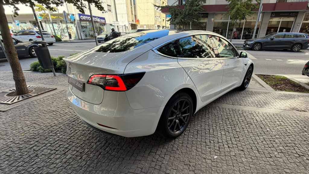 tesla-model-3-2019-eletrico-0cc