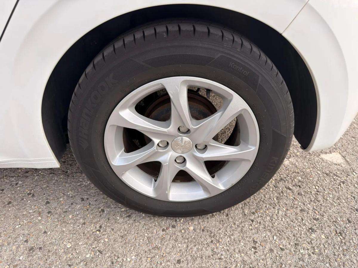 peugeot-208-2015-diesel-1398cc