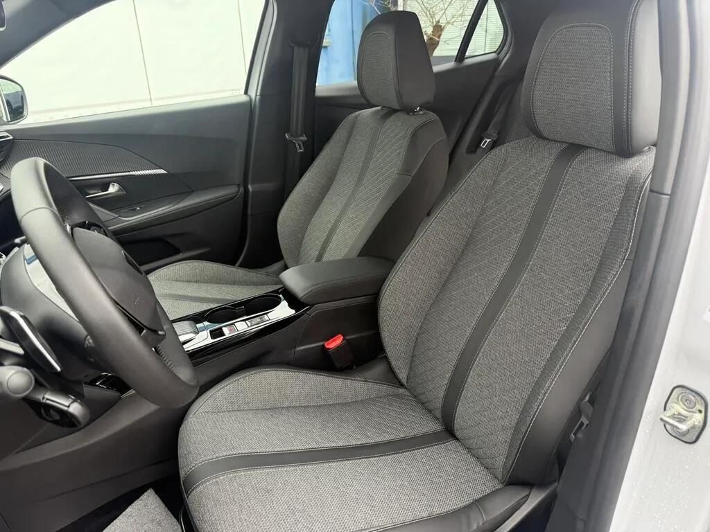 peugeot-2008-2024-gasolina-1199cc