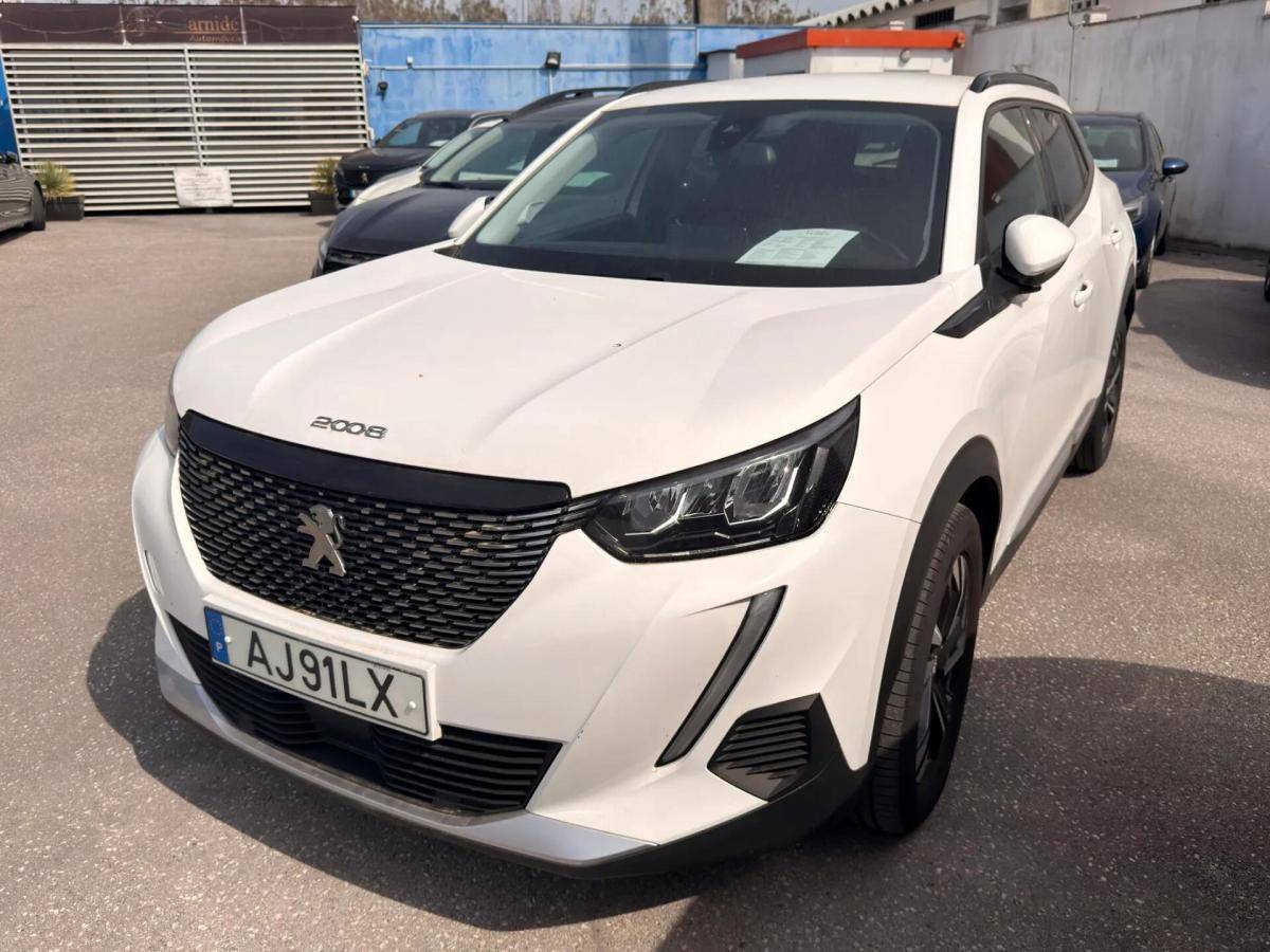 peugeot-2008-2021-diesel-1499cc