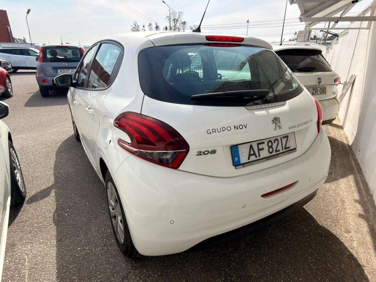 peugeot-208-2021-diesel-1499cc