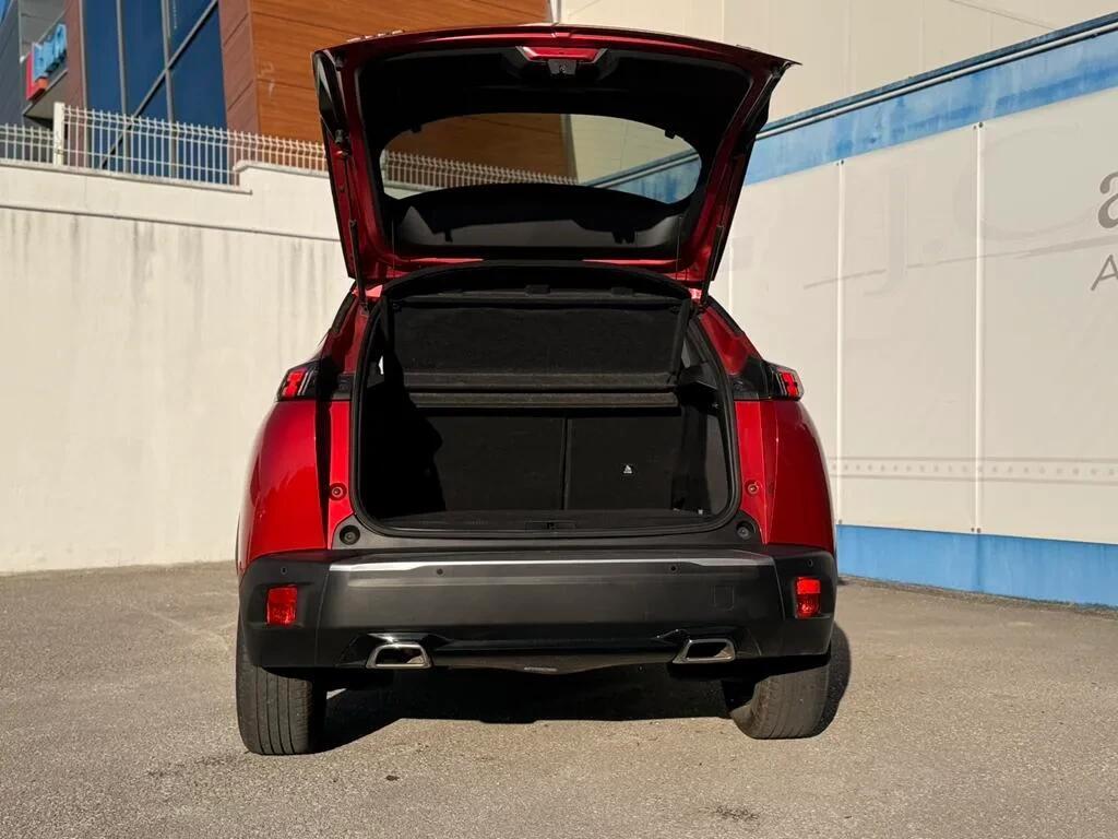 peugeot-2008-2023-gasolina-1199cc