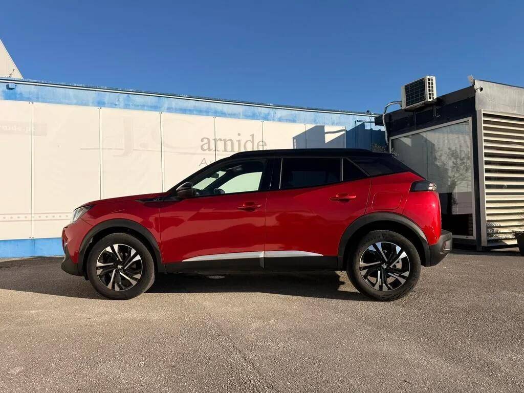 peugeot-2008-2023-gasolina-1199cc