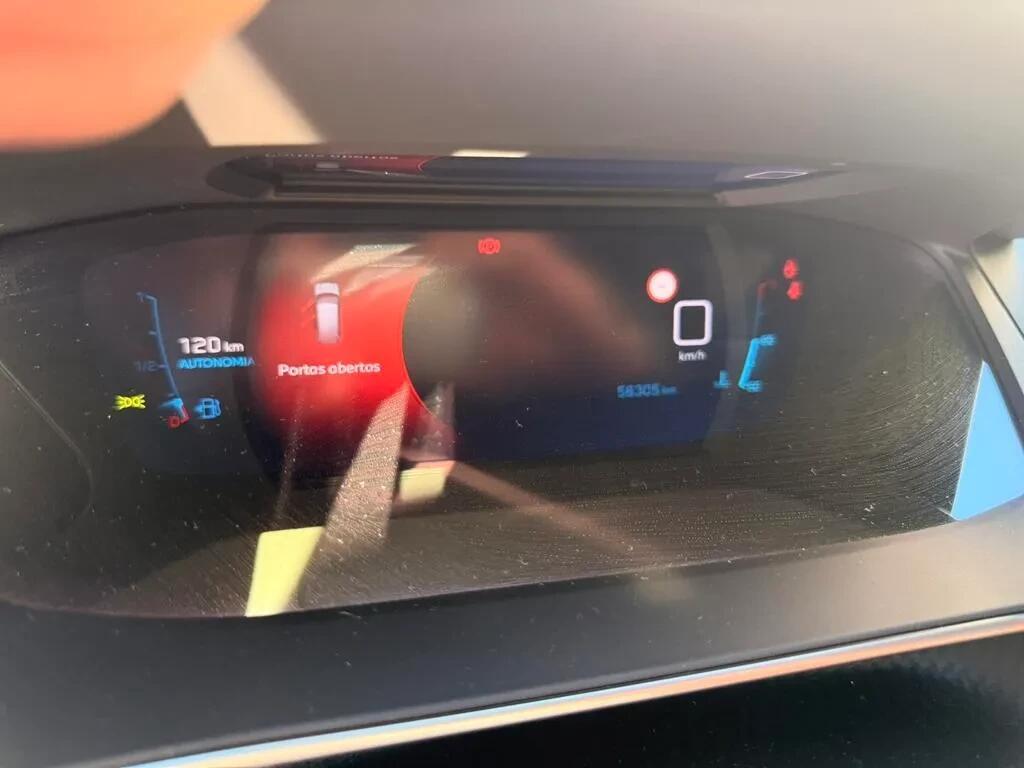peugeot-2008-2023-gasolina-1199cc