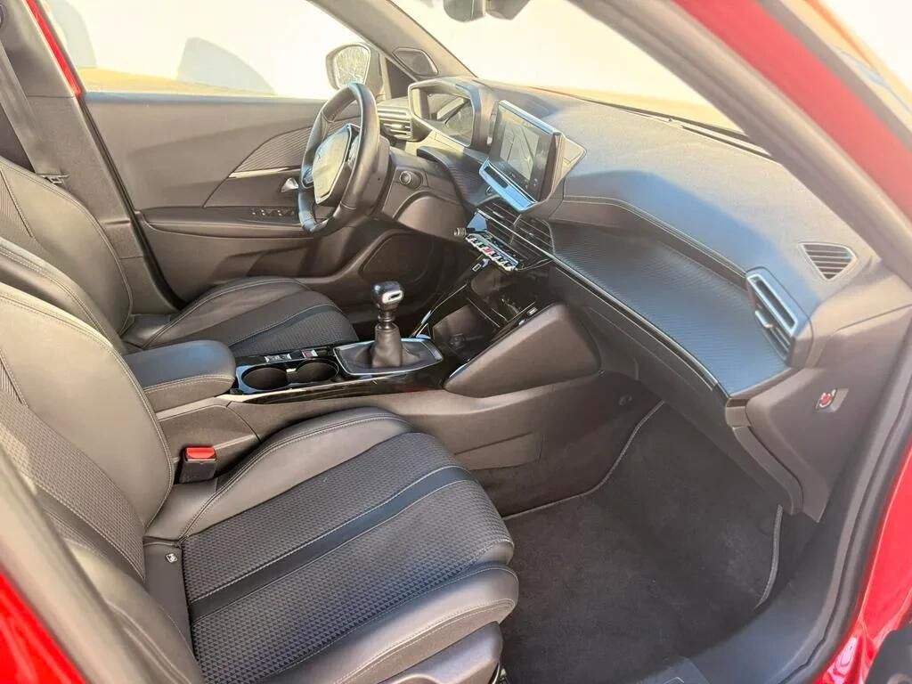 peugeot-2008-2023-gasolina-1199cc