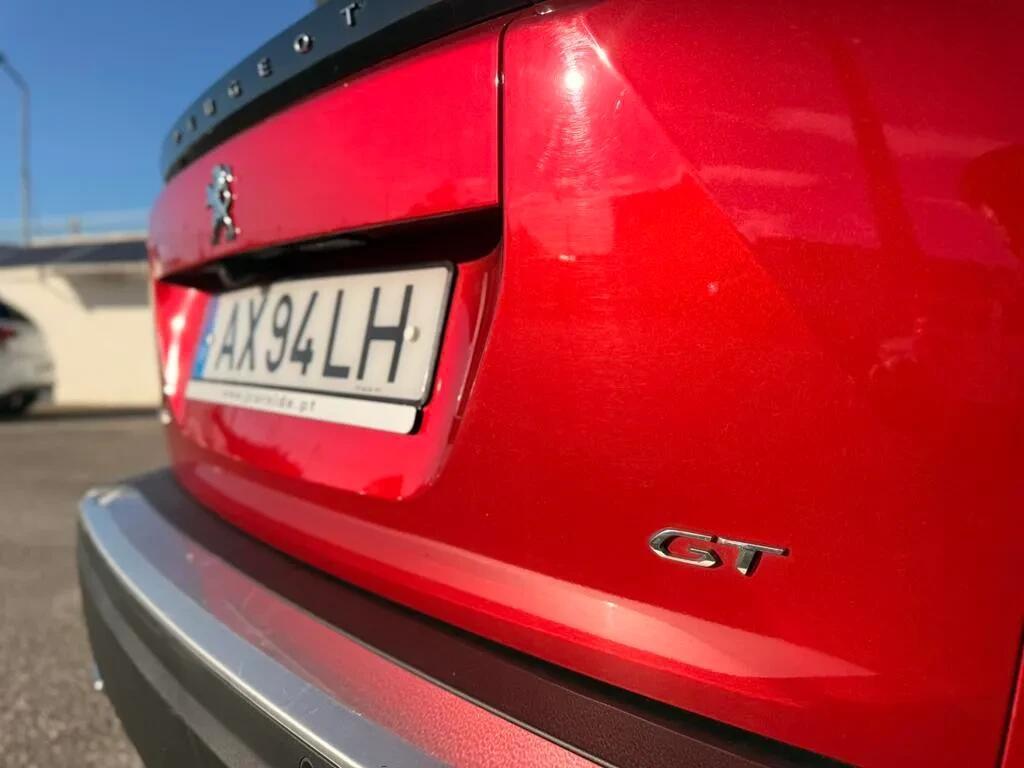 peugeot-2008-2023-gasolina-1199cc